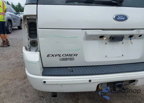 2003 Ford Explorer Limited z USA, uszkodzony, nr VIN 1FMZU85W53ZB39205